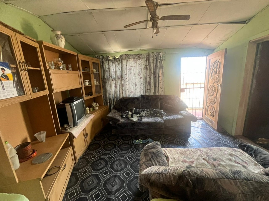 2 Bedroom Property for Sale in Kwazakhele Eastern Cape